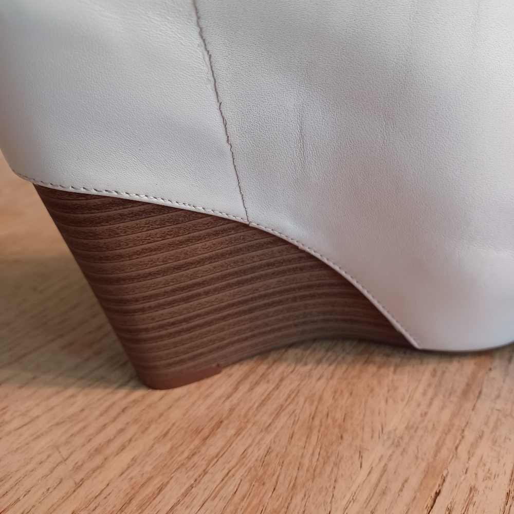 JESSICA SIMPSON " LAURIN" LEATHER PLATFORM WEDGES SIZE 7M - Picture 7 of 14